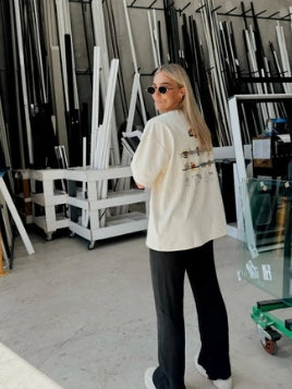 <p><strong>The Icon. Your Everyday Essential. </strong><br/><br/>Our bestselling, oversized, street-style fit crafted from non-negotiable high-quality cotton. Effortlessly cool, incredibly comfortable, and guaranteed to be your new favorite.<br/><br/><strong>Don't just take our word for it.</strong></p><p></p>